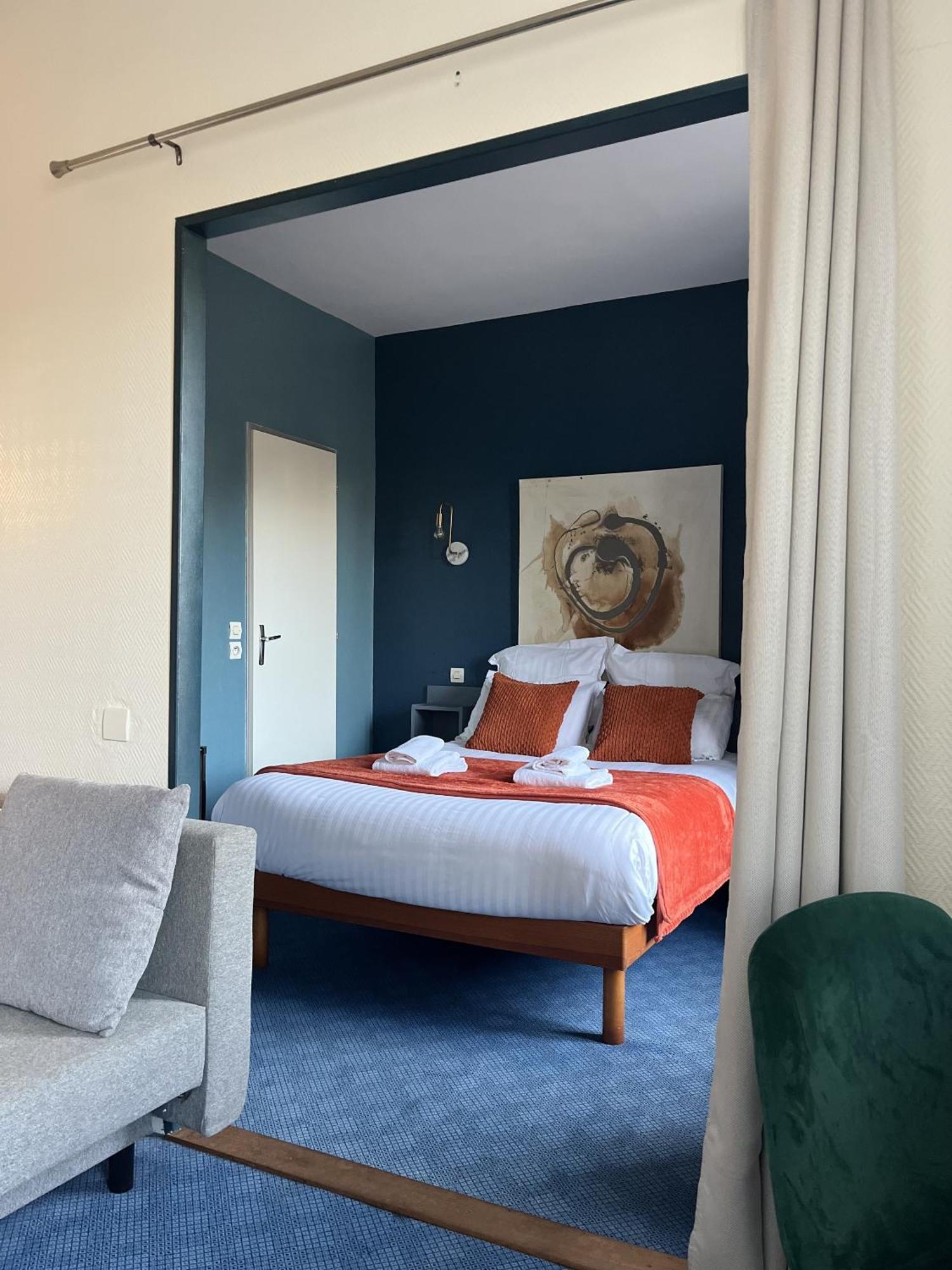 Hotel Des Pins Jullouville-les-Pins Room photo