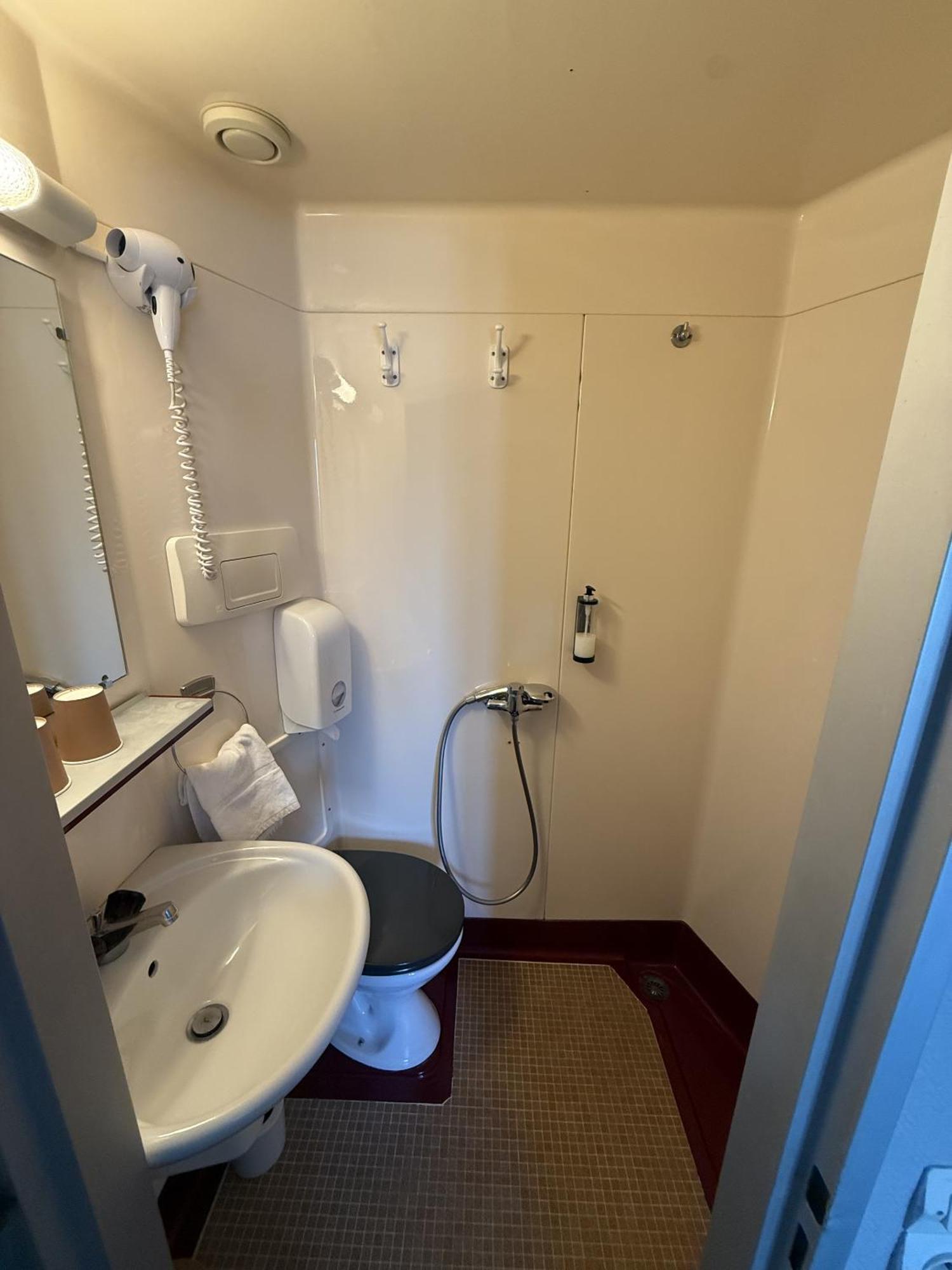 Hotel Des Pins Jullouville-les-Pins Room photo
